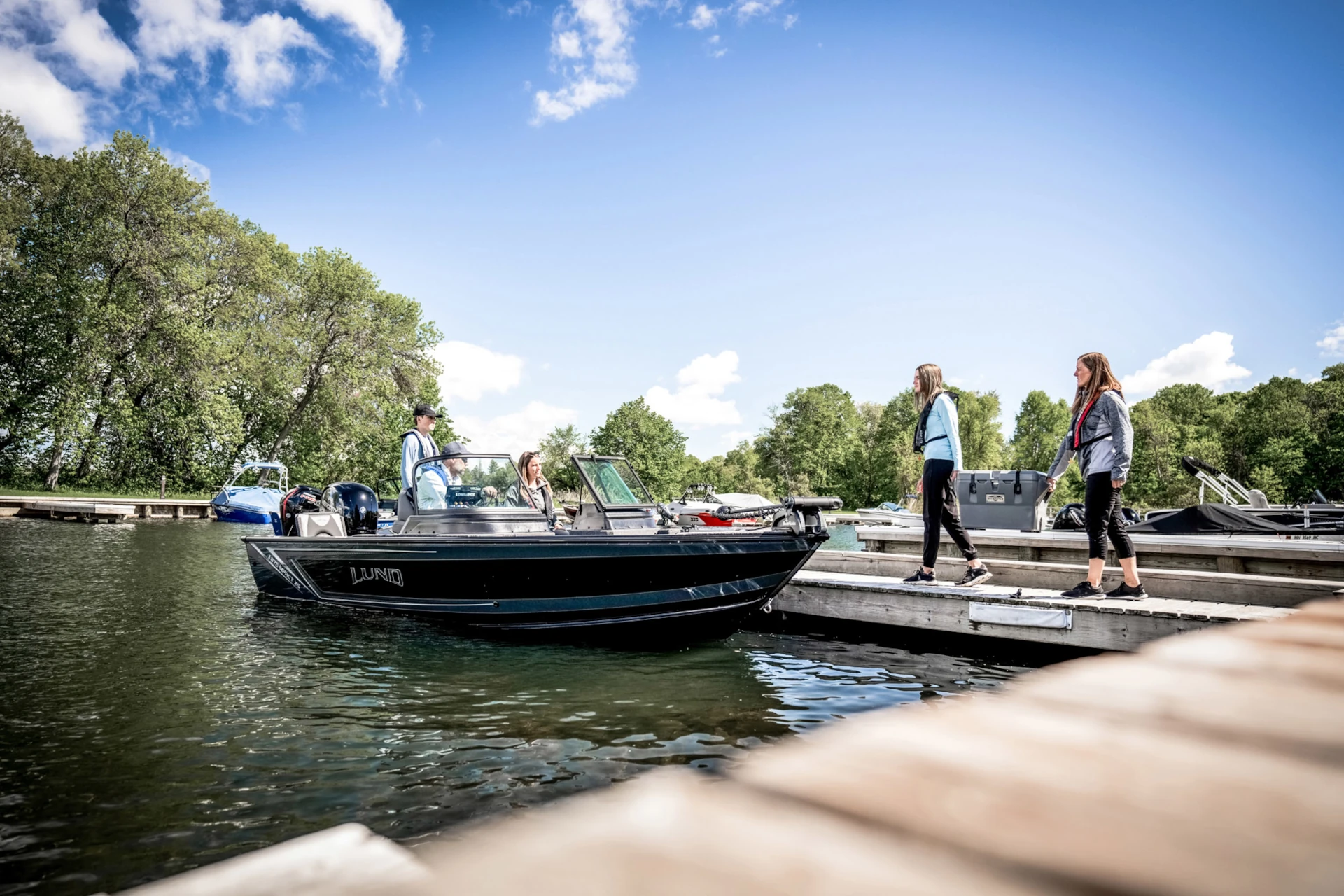 Ray’s Sport and Marine