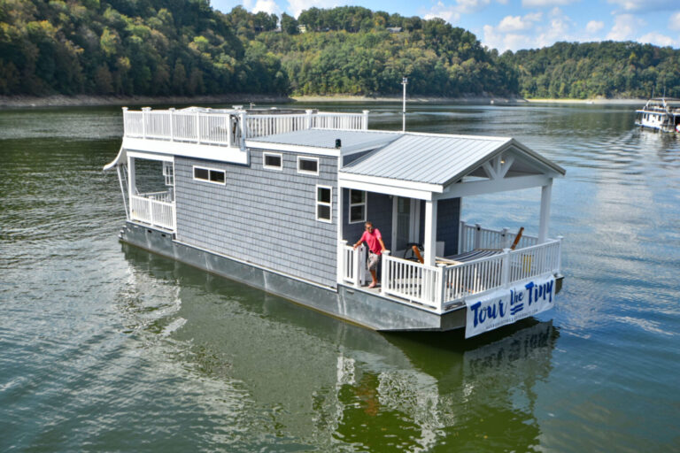 Lee’s Ford Resort Marina