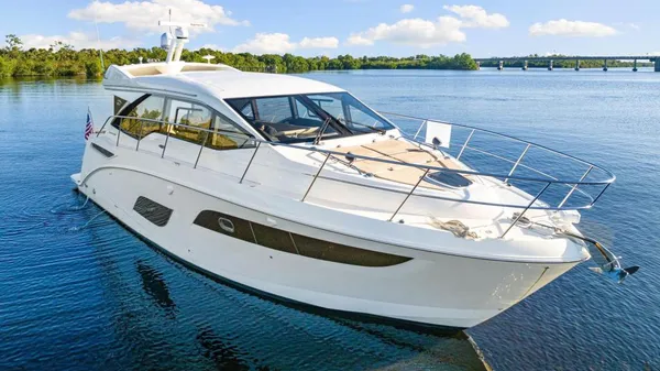 Midwest Yacht Sales LLC