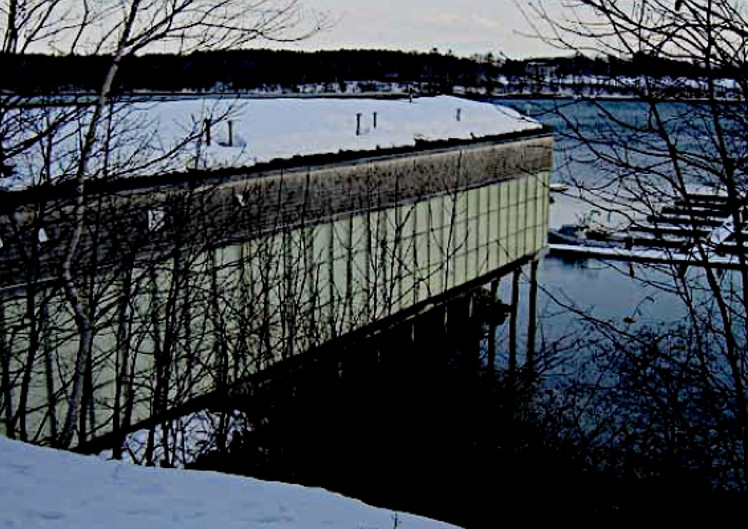 Strouts Point Wharf Company