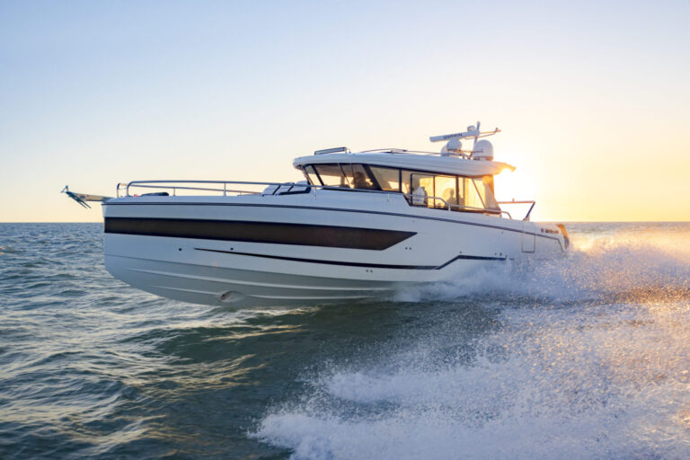 Cape Yachts – Newport