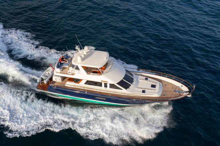 Hunt Yachts