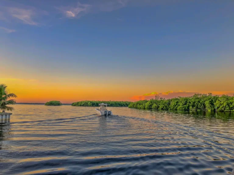 Rent a Boat in Daytona Beach