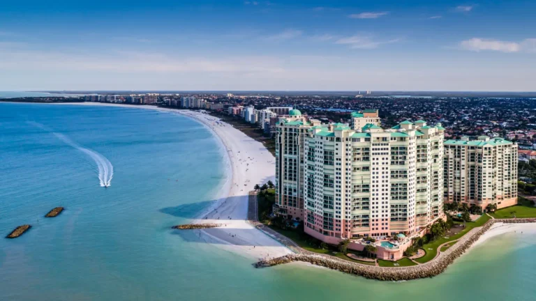 Renting a Boat in Marco Island