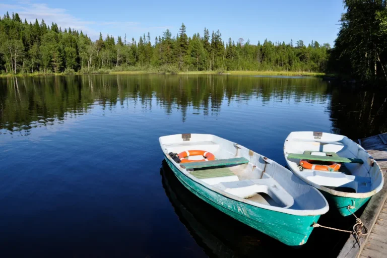 largest lakes in wisconsin