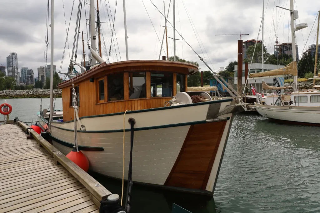 rent a boat in st. petersburg