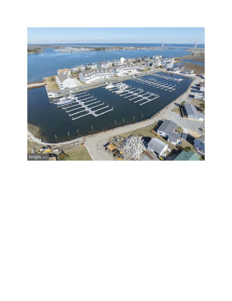 Slip for Rent South Shore Marina