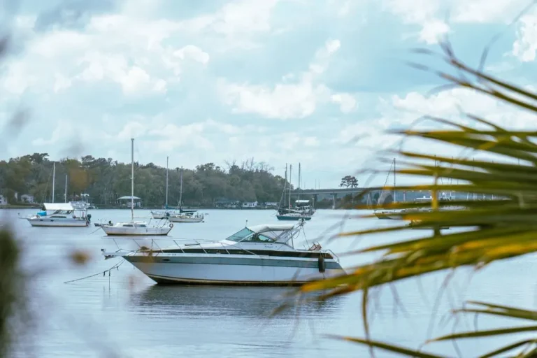 Rent a Boat in Daytona Beach
