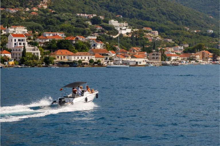Rent a Boat in Marathon